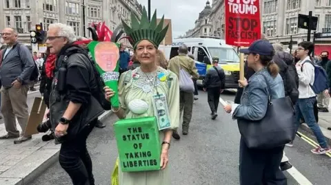 Numerous Protesters Converge in Downtown London to Oppose President Trump's Official UK Trip